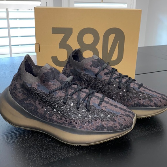Yeezy Boost 380 Adult - Onyx - Size 10 - Picture 12 of 14